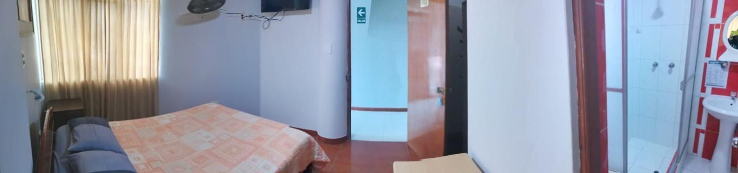 Hostal Puerto Ingles Ило Экстерьер фото