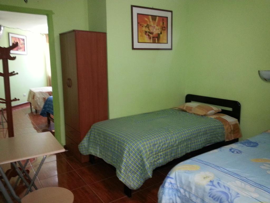 Hostal Puerto Ingles Ило Номер фото